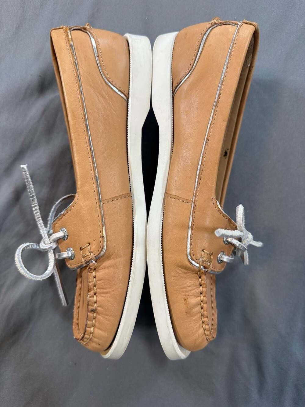 Sebago Docksides Women's 2-Eye Tan Leather Boat Shoes - Picture 3 of 6